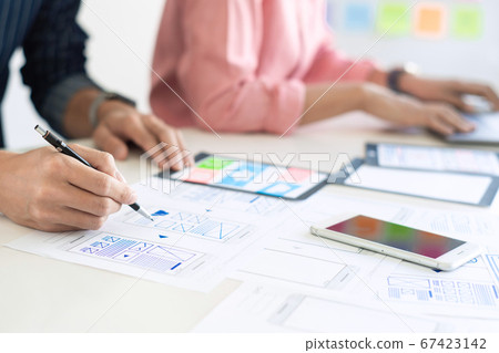 Team User experience (UX) designer creative Team User experience (UX) designer creative 67423142