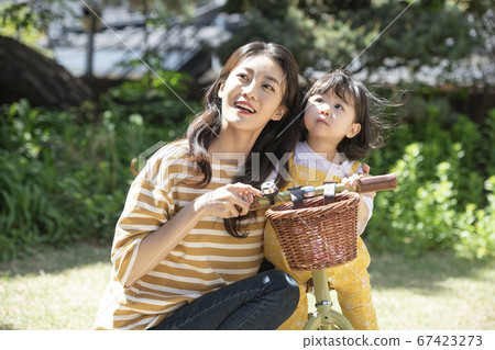 Family, woman, mom 67423273