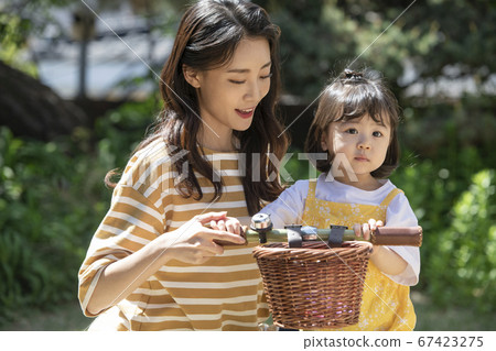 Family, woman, mom 67423275