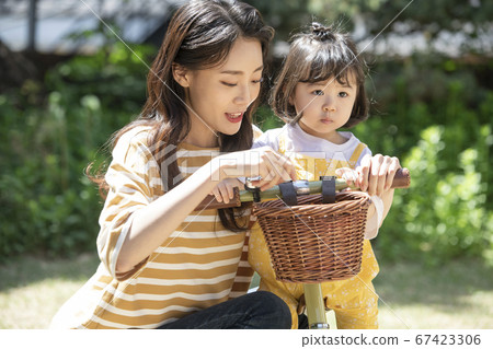 Family, woman, mom 67423306