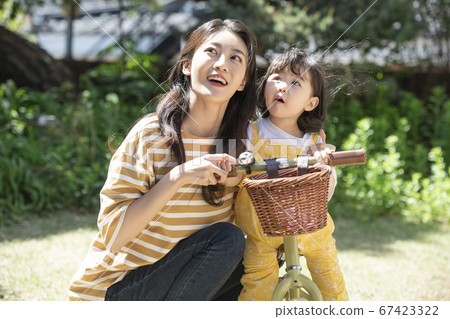 Family, woman, mom 67423322