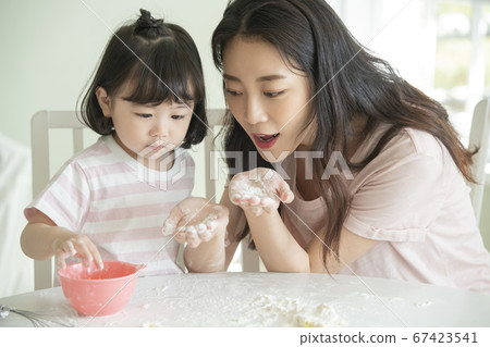 家庭，女人，媽媽 67423541