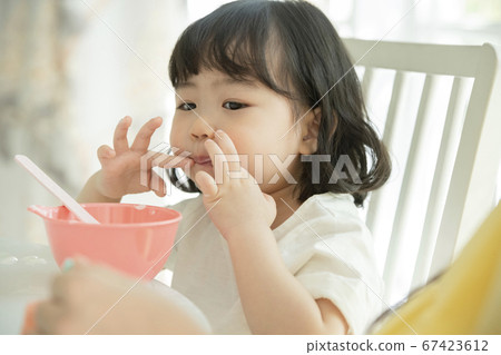 Family,woman,girl 67423612