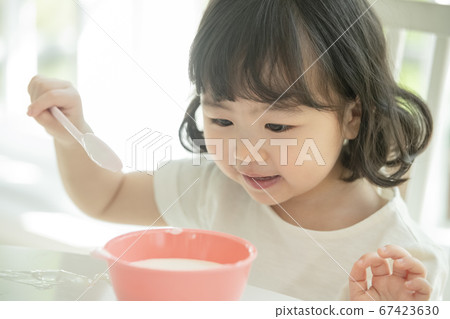 Family,woman,girl 67423630