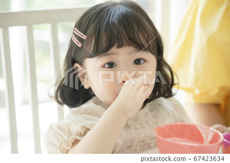 Family,woman,girl 67423634