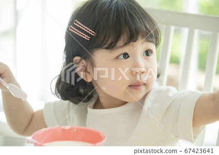 Family,woman,girl 67423641