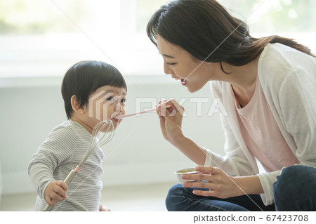 Family, woman, mom Family, woman, mom 67423708