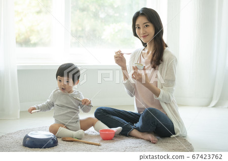 Family, woman, mom 67423762