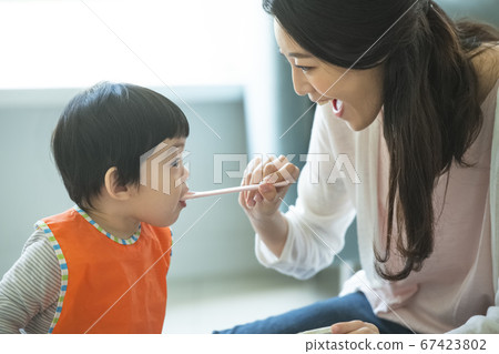 Family, woman, mom 67423802