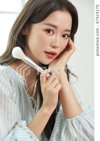 二十多歲的女人的美麗生活 67424278