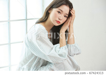Beauty life of a woman in her twenties 67424313