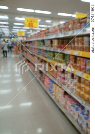 超市速食櫃檯的模糊圖像 超市速食櫃檯的模糊圖像 67424608