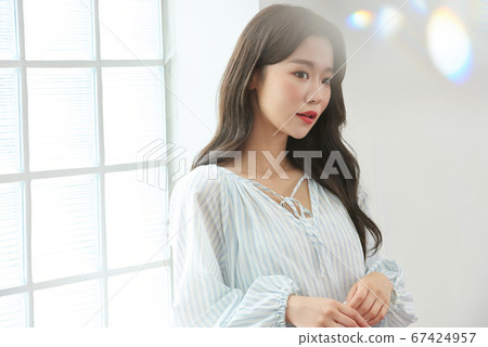 二十多歲的女人的美麗生活 67424957