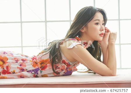 Beauty life of a woman in her twenties 67425757