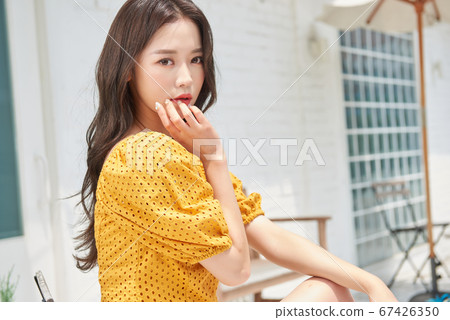 Beauty life of a woman in her twenties Beauty life of a woman in her twenties 67426350