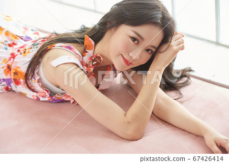 二十多歲的女人的美麗生活 二十多歲的女人的美麗生活 67426414