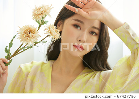 二十多歲的女人的美麗生活 二十多歲的女人的美麗生活 67427786