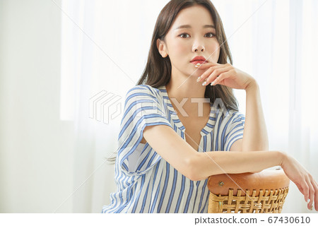 Beauty life of a woman in her twenties 67430610