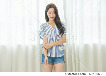 二十多歲的女人的美麗生活 二十多歲的女人的美麗生活 67430636