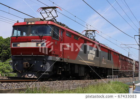 Electric locomotive EH500 running near Hasuda Station, Saitama Prefecture 67433083