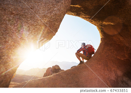Alabama hills 67433851