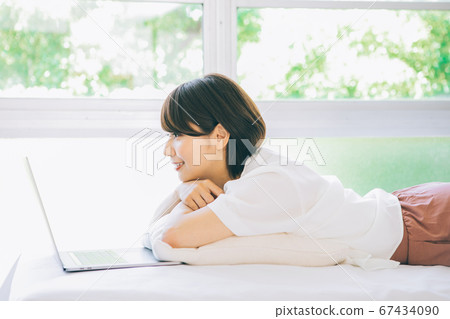 Women who use personal computers (* Please refrain from using on sites and apps such as marriage activities and dating agencies) Women who use personal computers (* Please refrain from using on sites and apps such as marriage activities and dating agencies) 67434090