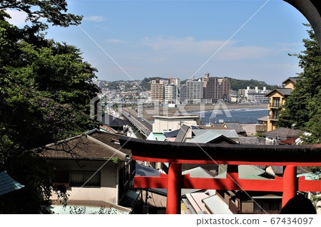 從江島神社看的片瀨沿海地區 從江島神社看的片瀨沿海地區 67434097