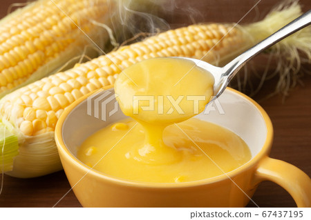 Corn soup 67437195