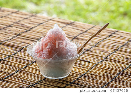 Shaved ice that Asian 67437636