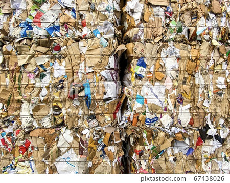 Recycling work 67438026