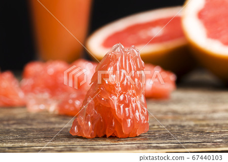 red grapefruit, close-up red grapefruit, close-up 67440103