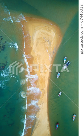 Beautiful tropical beach 67440318