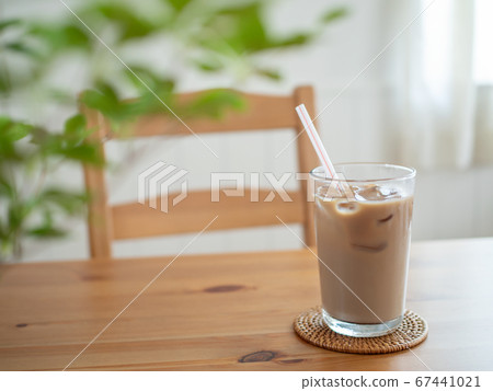 桌上的冰咖啡廳 桌上的冰咖啡廳 67441021