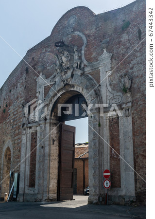 Porta Comollia in Siena Porta Comollia in Siena 67443342