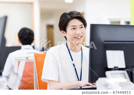 商人，辦公室 67449953