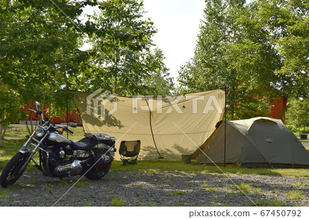 露營旅遊基地 67450792