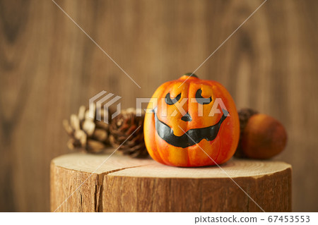 Halloween image on a stump Halloween image on a stump 67453553