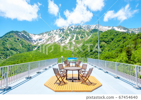 黑部平的風景(從全景露台欣賞立山的景色) 黑部平的風景(從全景露台欣賞立山的景色) 67454640