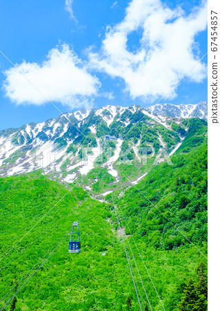 Kurobedaira scenery (Tateyama and Tateyama Ropeway) 67454857