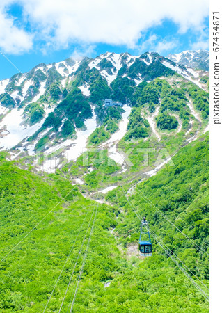 黑部平風景(立山和立山索道) 黑部平風景(立山和立山索道) 67454871