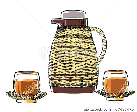 Nadeshiko圖案的柳條鍋和冷茶玻璃杯倒入大麥茶並刷塗/磨砂塗層 67455470