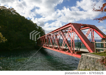 北海道千歲市千歲湖支tsu山橋鐵橋 67458826