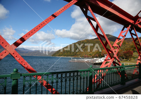 北海道千歲市千歲湖支tsu山橋鐵橋 北海道千歲市千歲湖支tsu山橋鐵橋 67458828