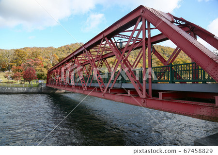 北海道千歲市千歲湖支tsu山橋鐵橋 67458829