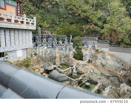 Haedong Yongsa, Haedong Yonggungsa Temple Haedong Yongsa, Haedong Yonggungsa Temple 67459210
