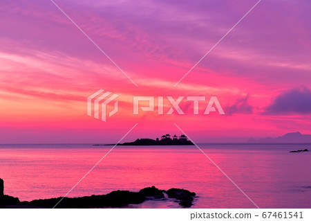 Higashima Island and Ryugu Castle from Hiyoriyama Coast Higashima Island and Ryugu Castle from Hiyoriyama Coast 67461541