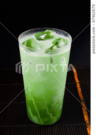美味的冰抹茶拿鐵或抹茶大豆拿鐵 67462679