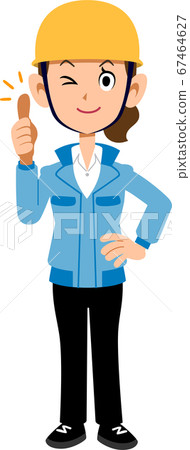 穿頭盔戴拇指的工作服的女人 67464627