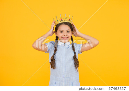 vintage girl in gold crown. reward for best vintage girl in gold crown. reward for best 67468837