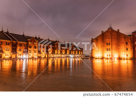 Yokohama City Red Brick Warehouse that shines in the rain Yokohama City Red Brick Warehouse that shines in the rain 67474654